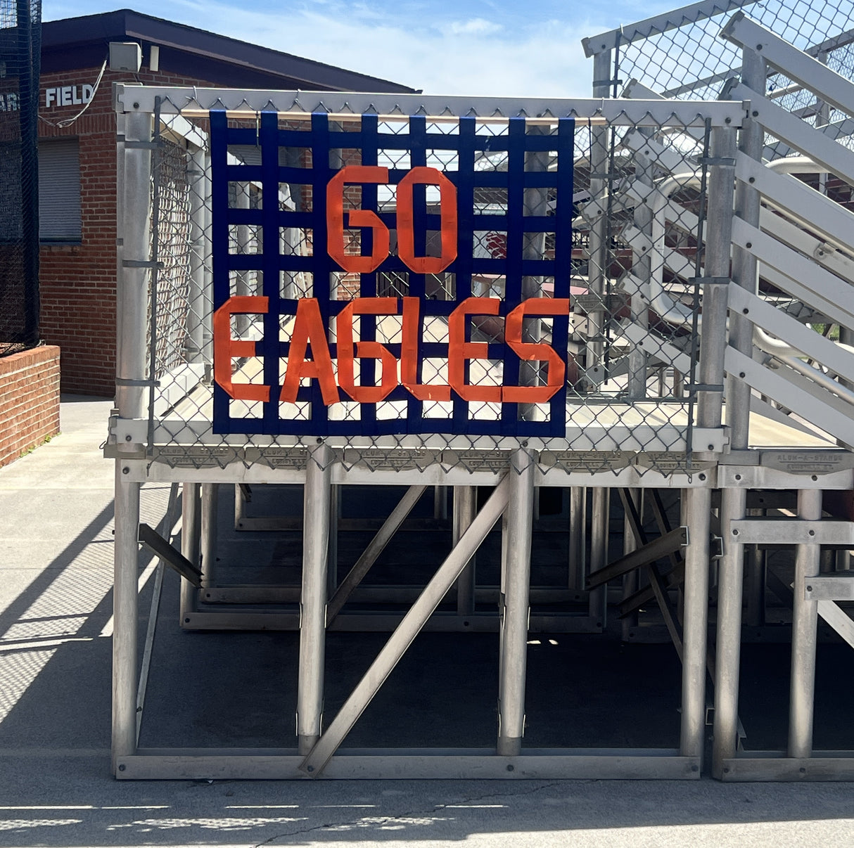 Team Building Cargo Art